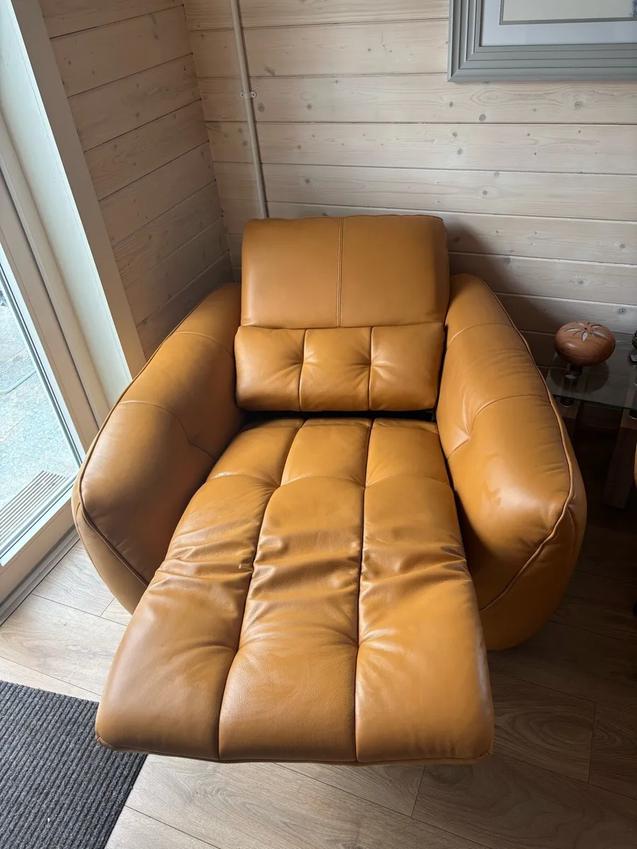 Electric recliner sofa - Image 3