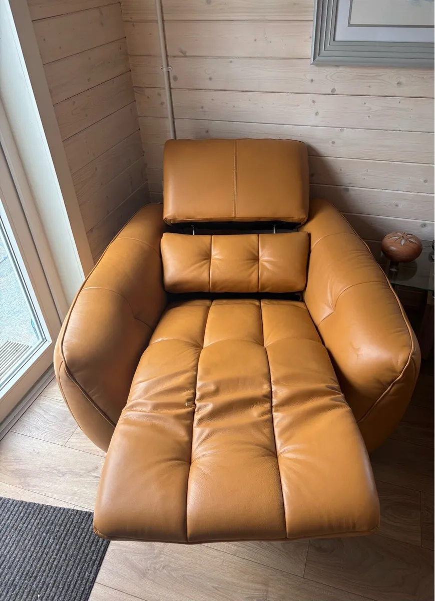 Electric recliner sofa - Image 4