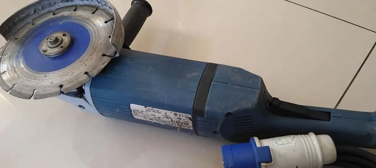 Casals 180mm Angle Grinder 240v - Image 2