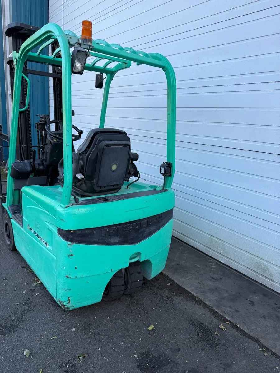 Forklift - Image 2