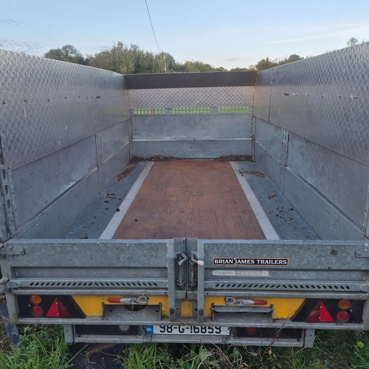 Brian james  12 x 6 tipper - Image 1