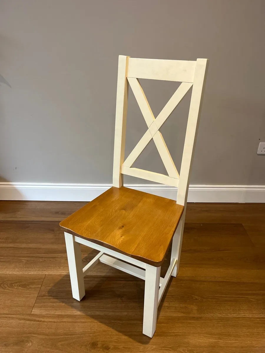 Round Dining Table and Chairs - Image 2
