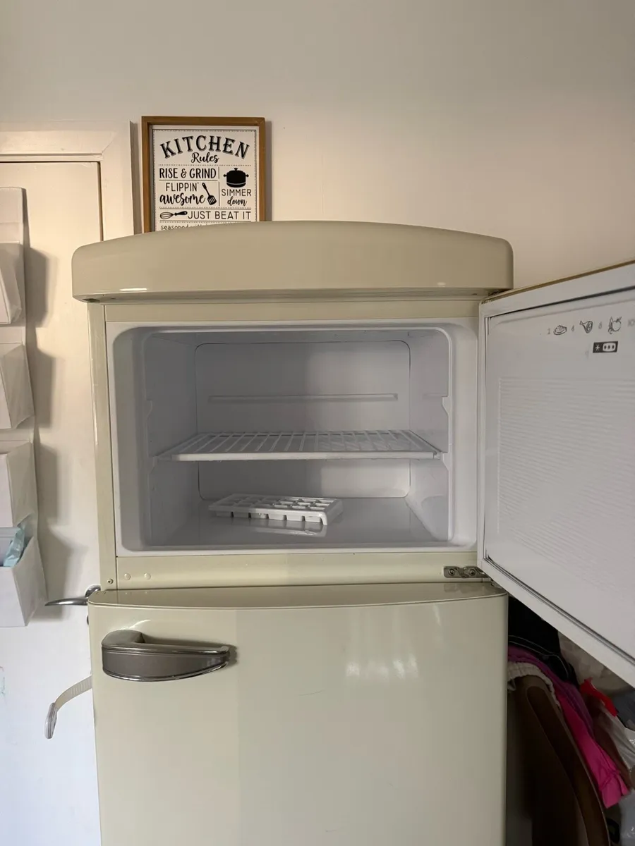 Fridge - Image 4