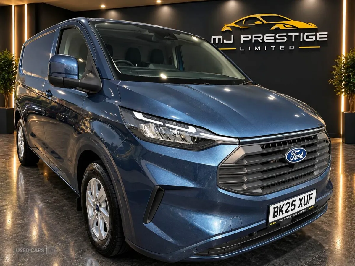 Ford Transit Custom 320 L2 DIESEL FWD - Image 1