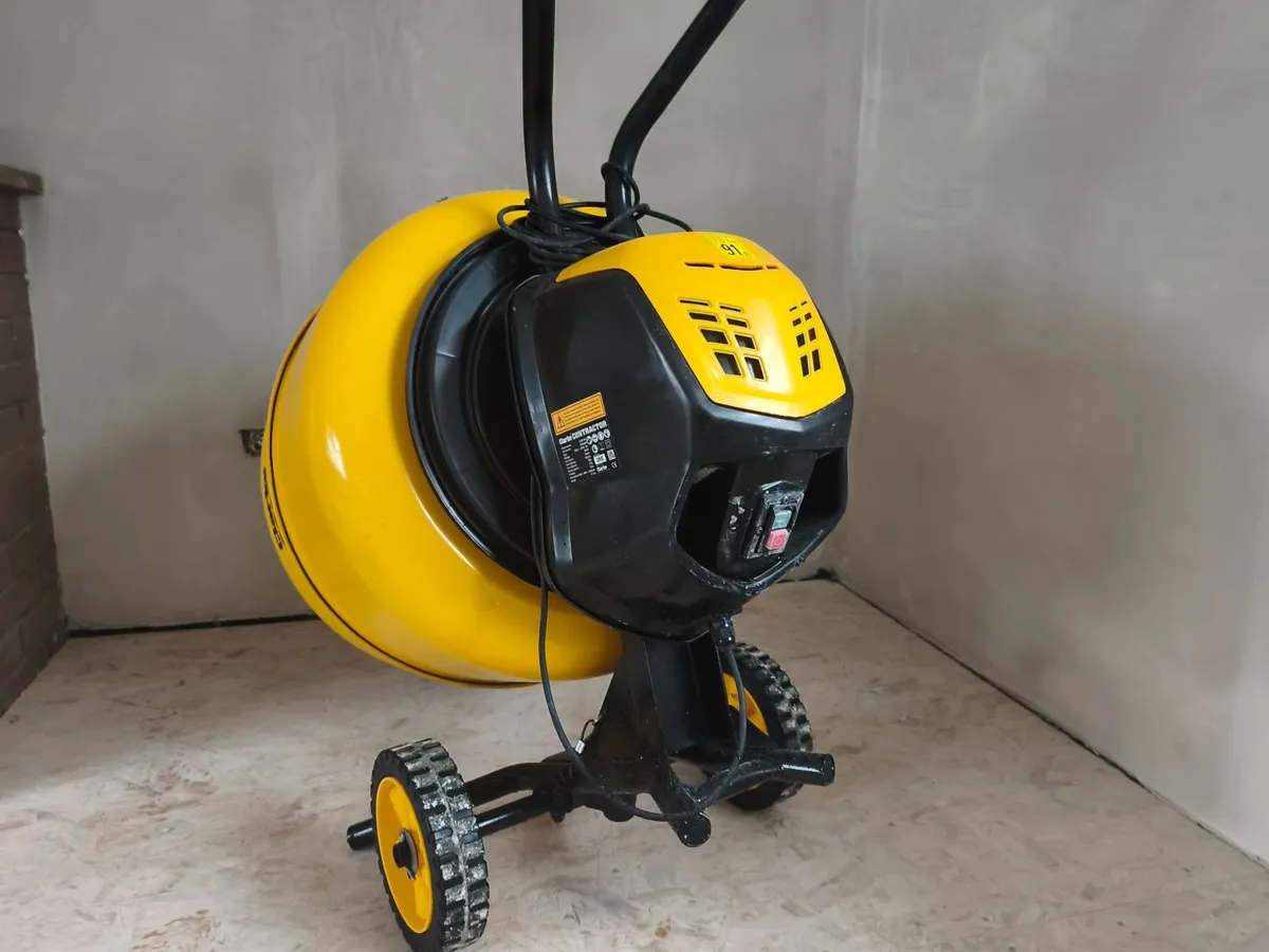 Concrete mixer - Image 3