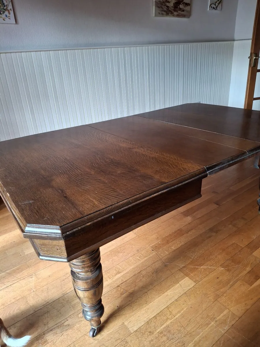 Antique table - Image 1