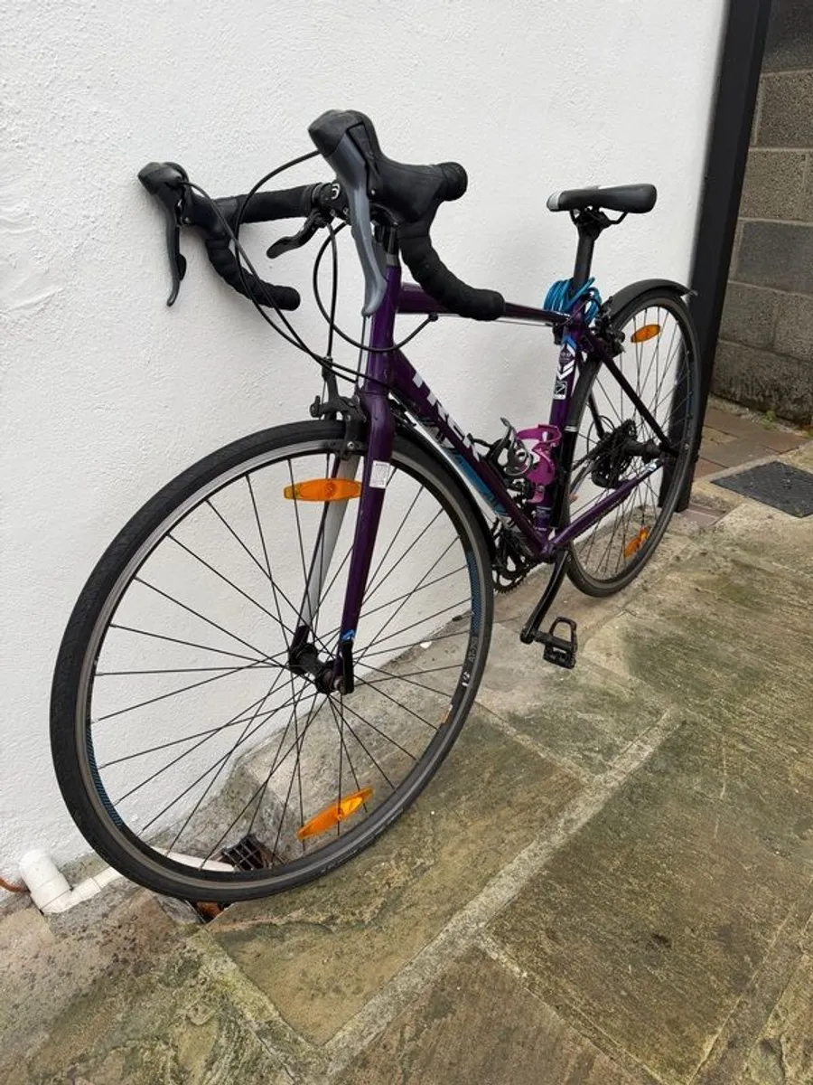 Trek Lexa Road Bike - Image 2