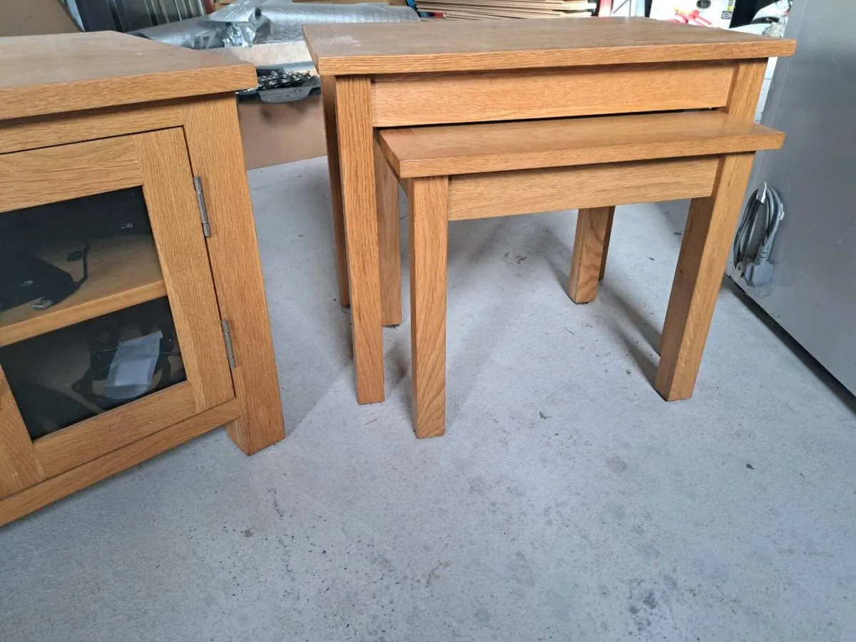 TV stand and nest of tables - Image 2