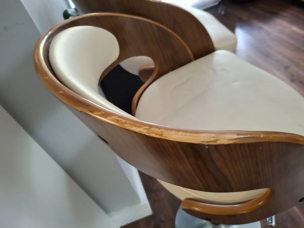 Bar stools - Image 1
