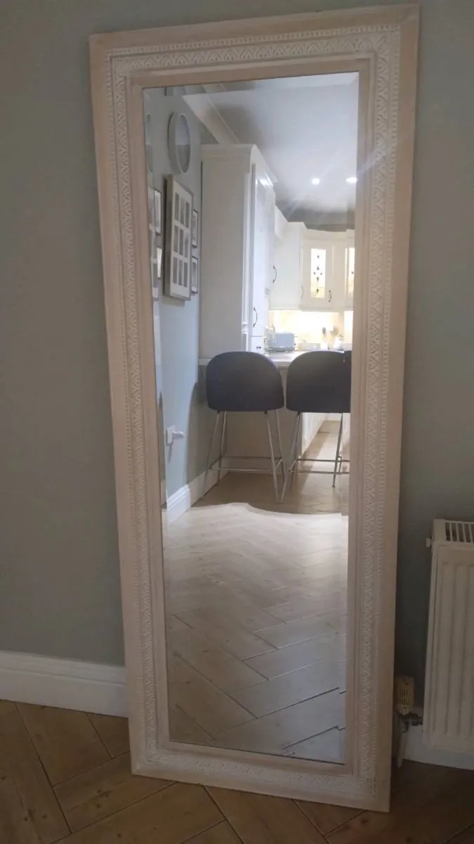 Mirror - Image 2