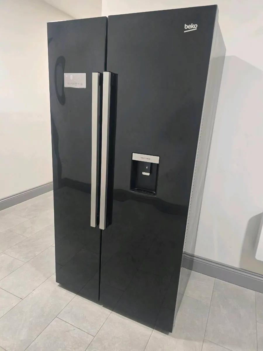 Beko American Fridge Freezer - Image 2