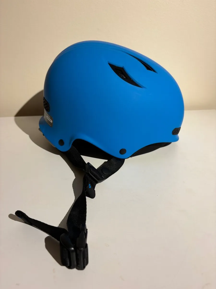 Sweet Protection Wanderer Kayak Helmet - Image 3
