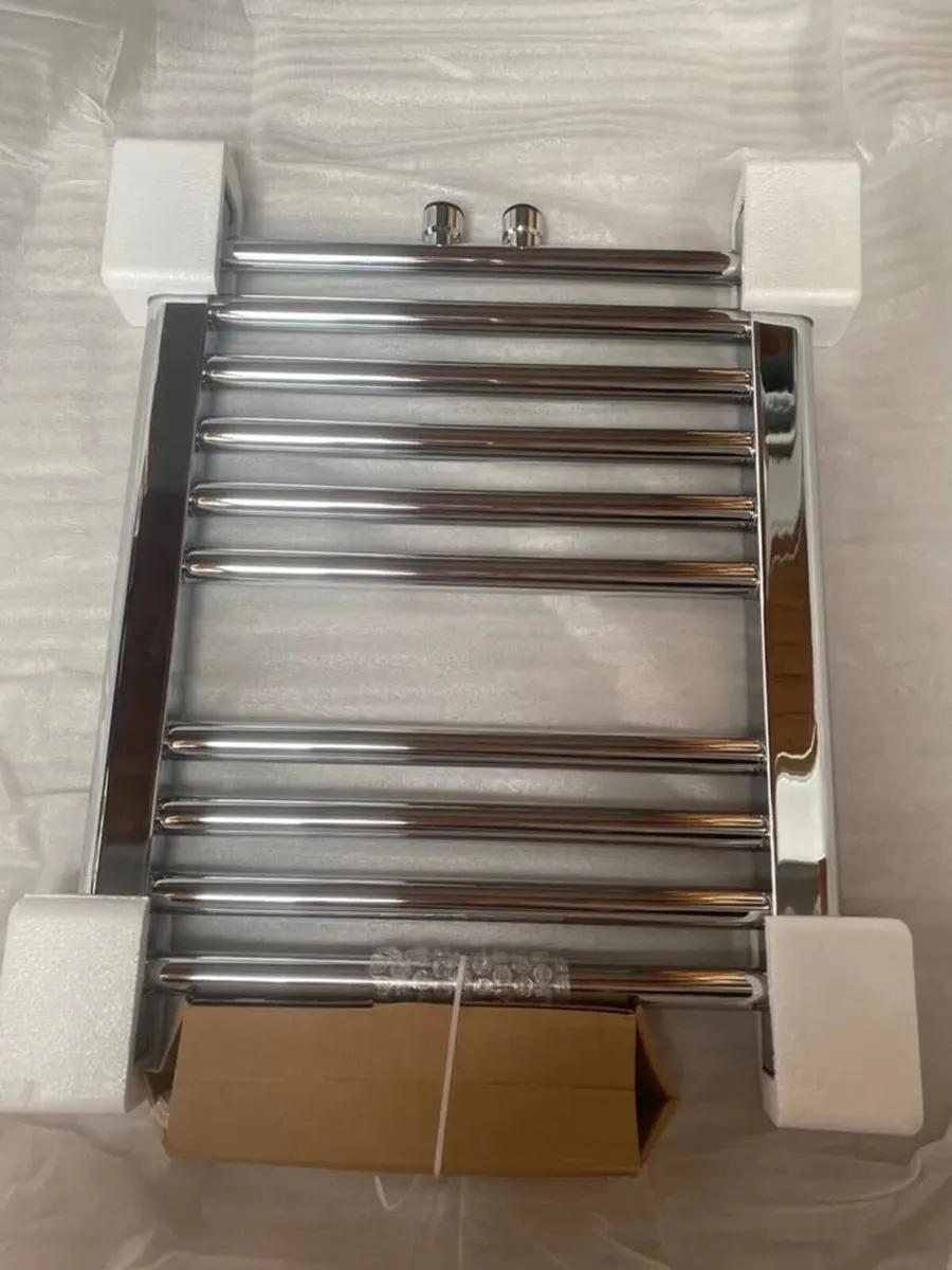 Bathroom Radiator 500 x 400 mm, 141 W, chrome