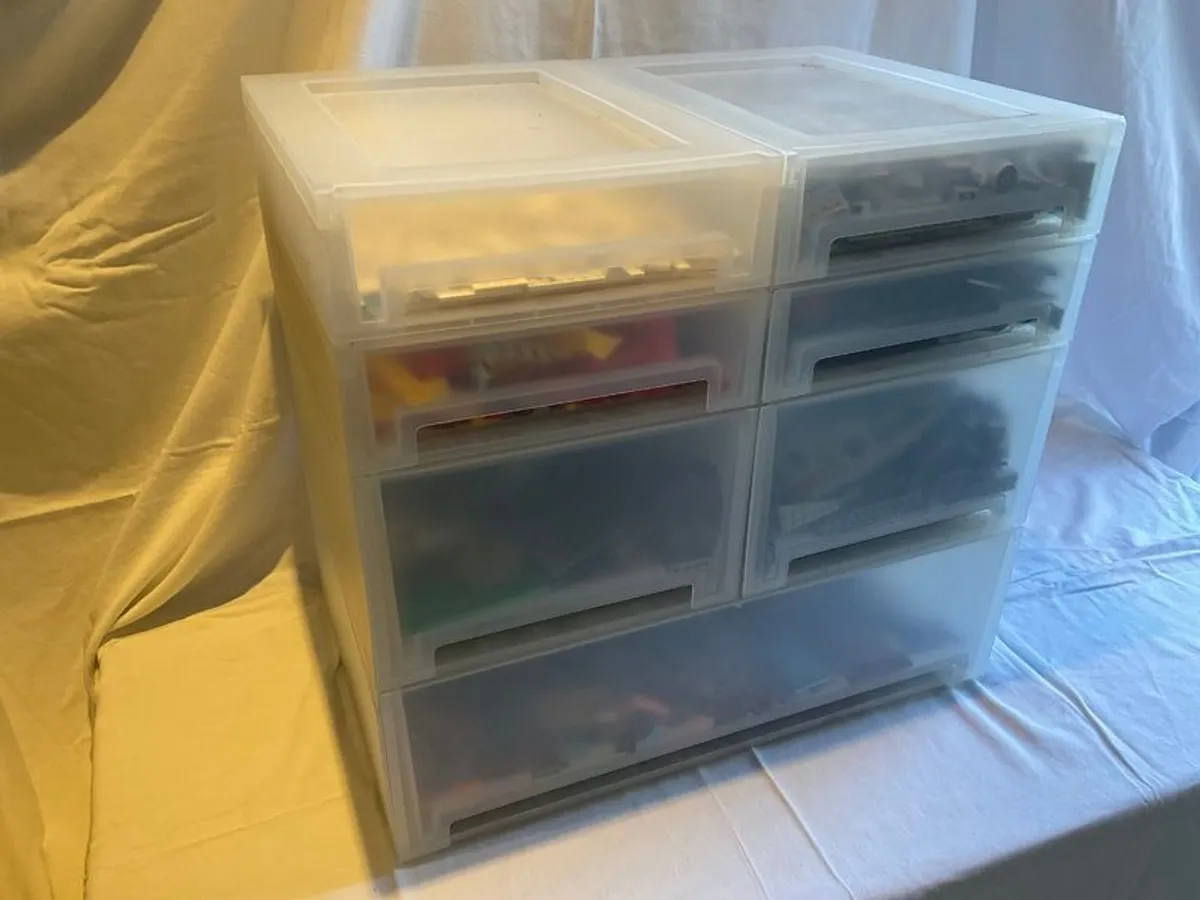 Lego - approx 8kg of Lego pieces in drawer storage unit - Image 2