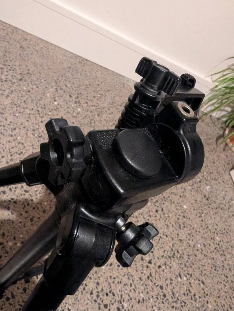 Velbon DF-41 tripod - Image 4