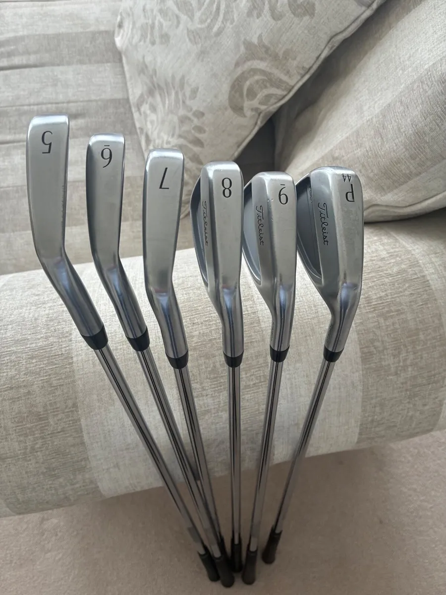 Clubs - Image 1