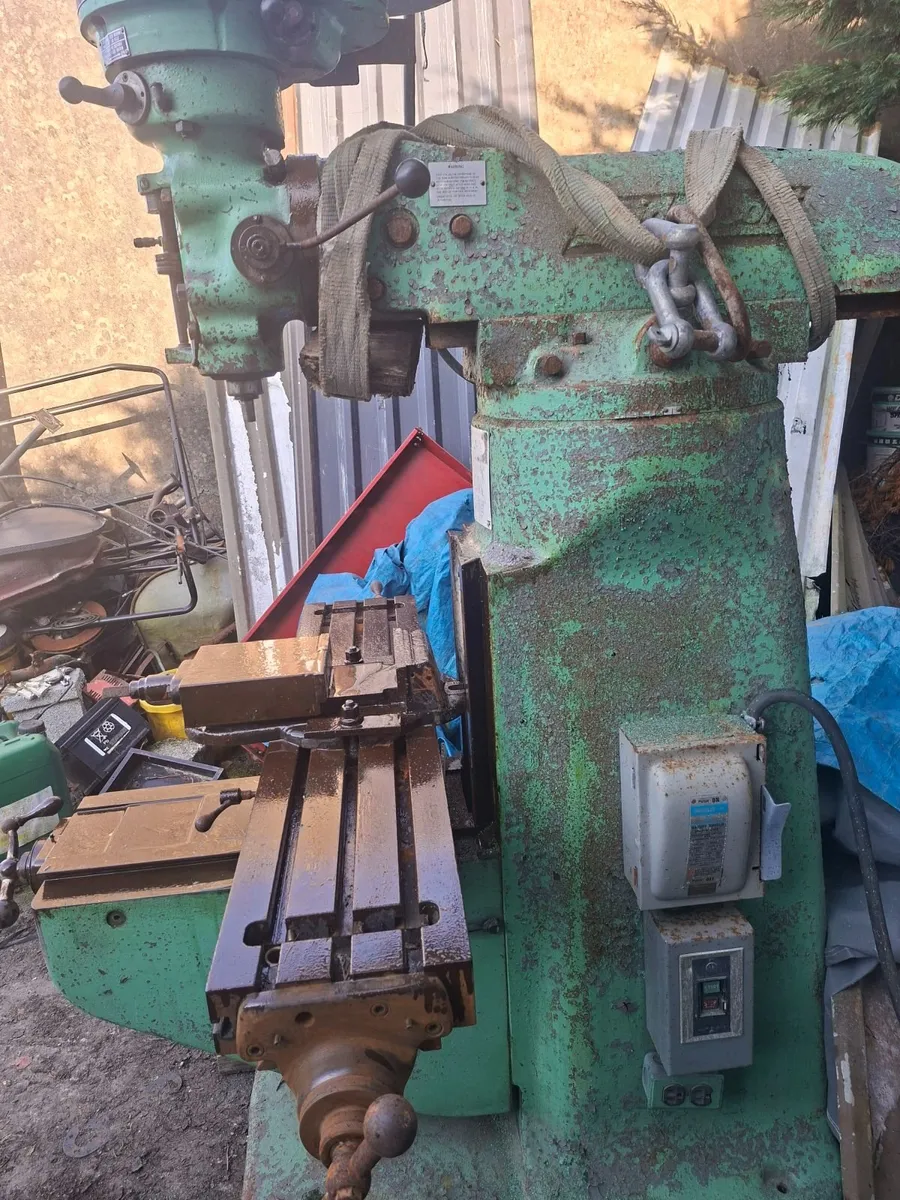 milling machine - Image 3