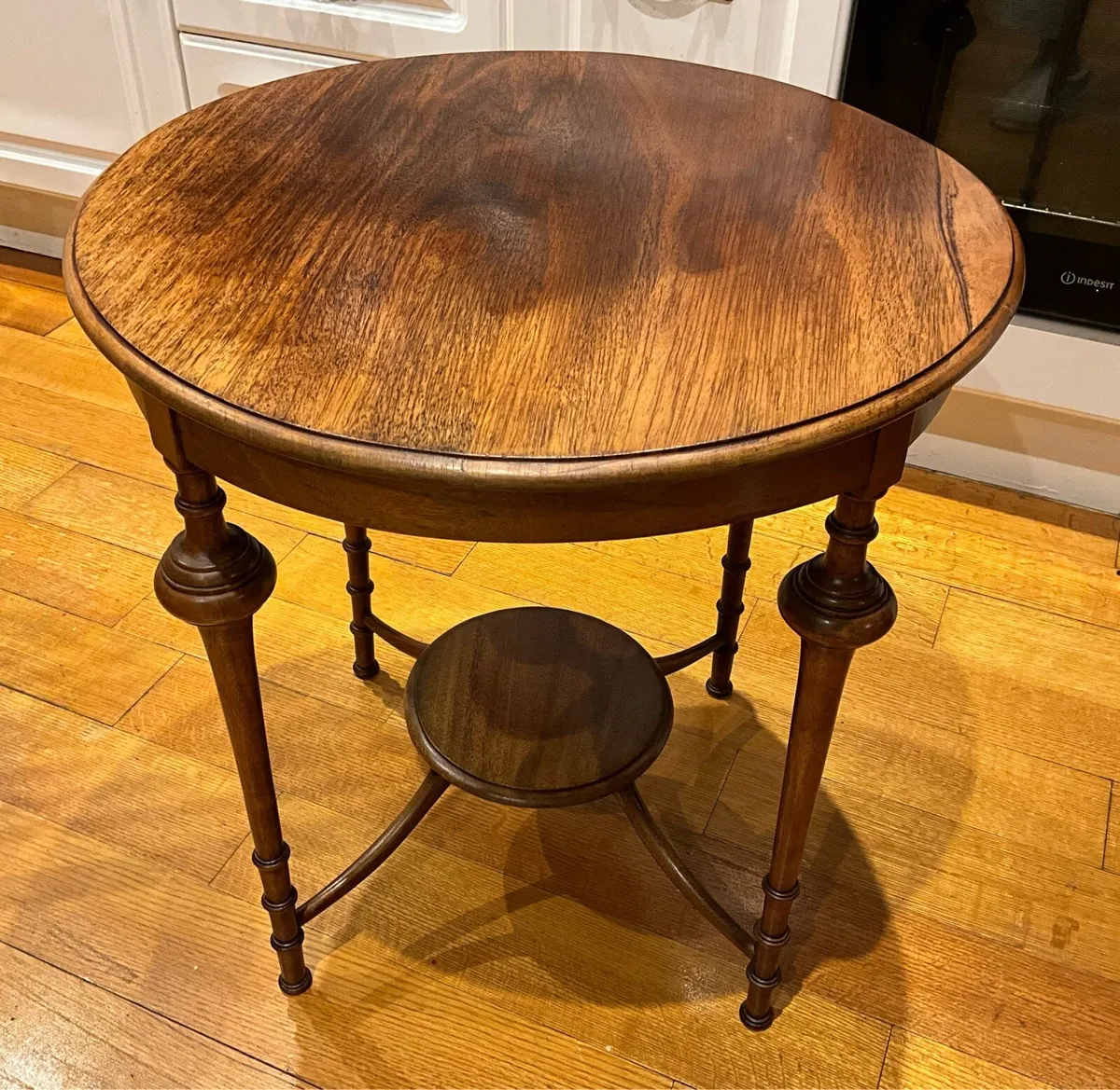 Mahogany Occasional Round Table - Image 3