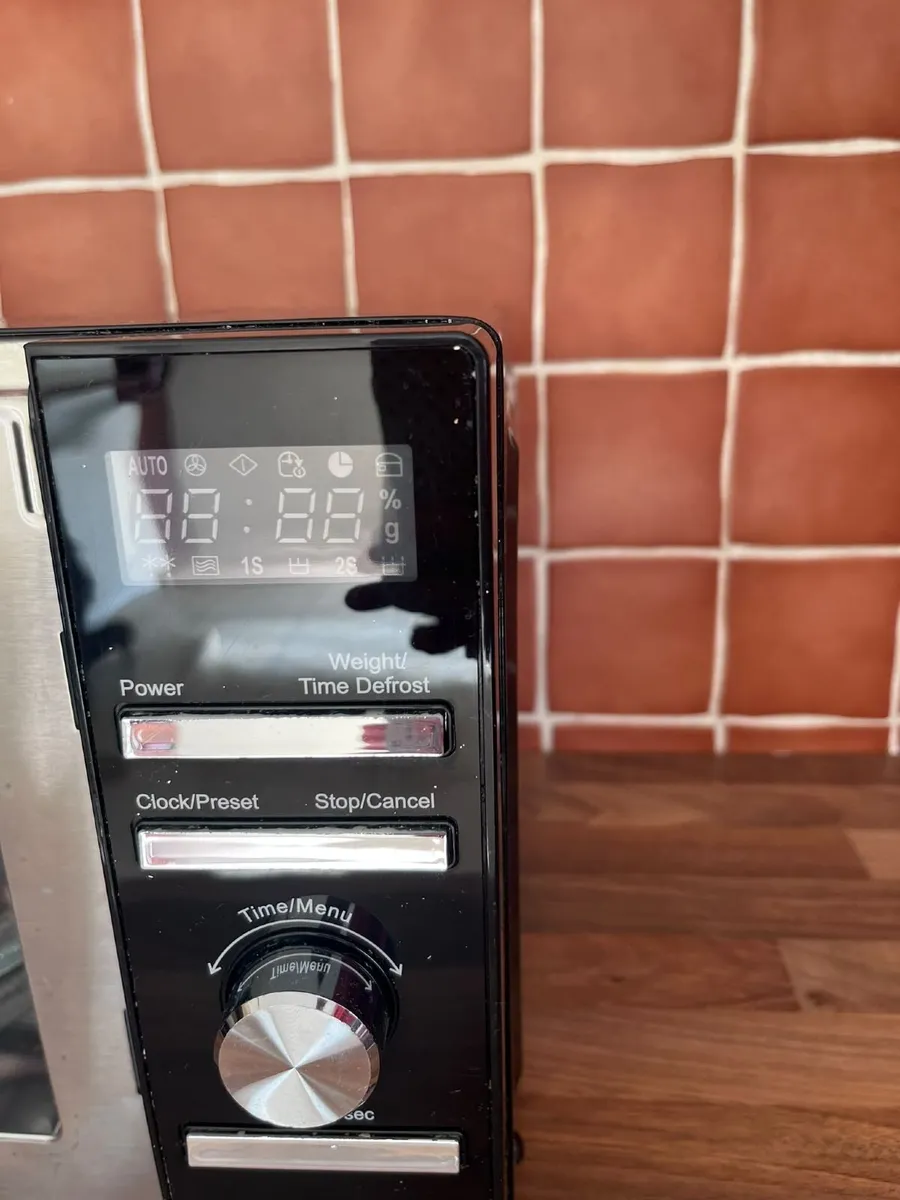 Microwave - Image 1