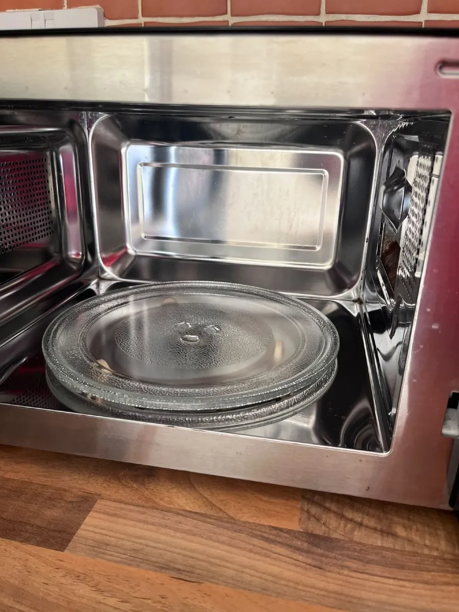 Microwave - Image 4
