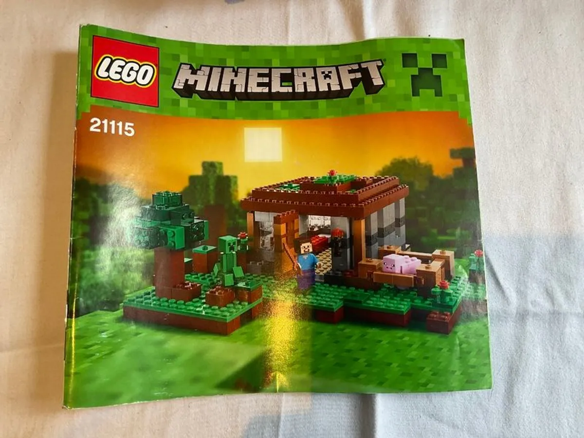 Lego Minecraft 21115 - Image 3