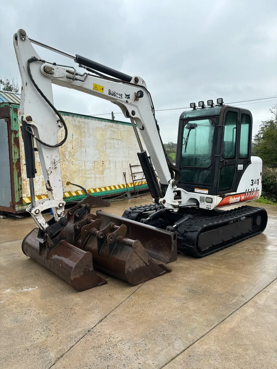 Bobcat 341 Digger - Image 1