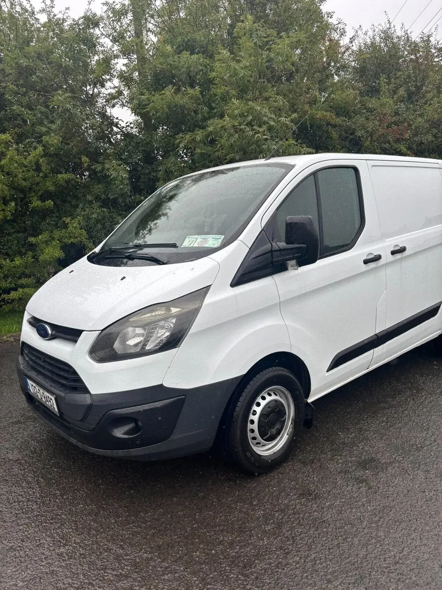 Van - Image 4