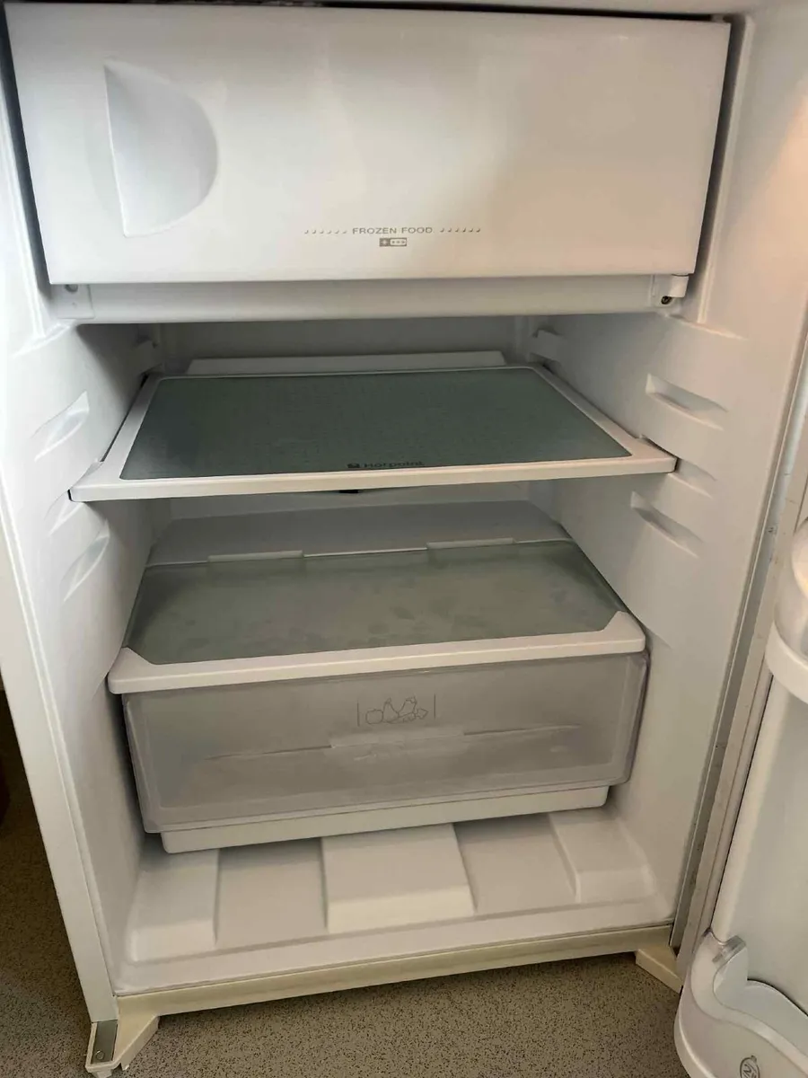 fridge freezer - Image 2