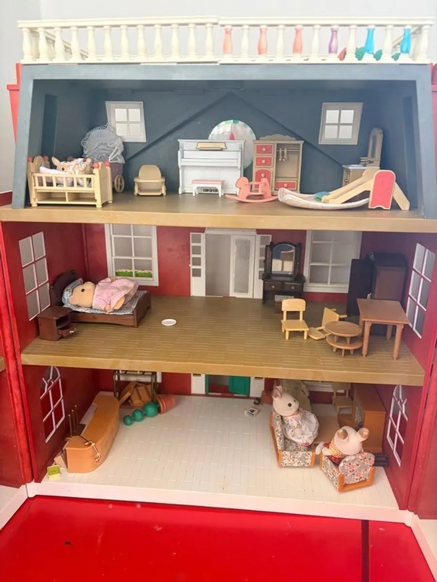 Sylvanian Families-large bundle - Image 3