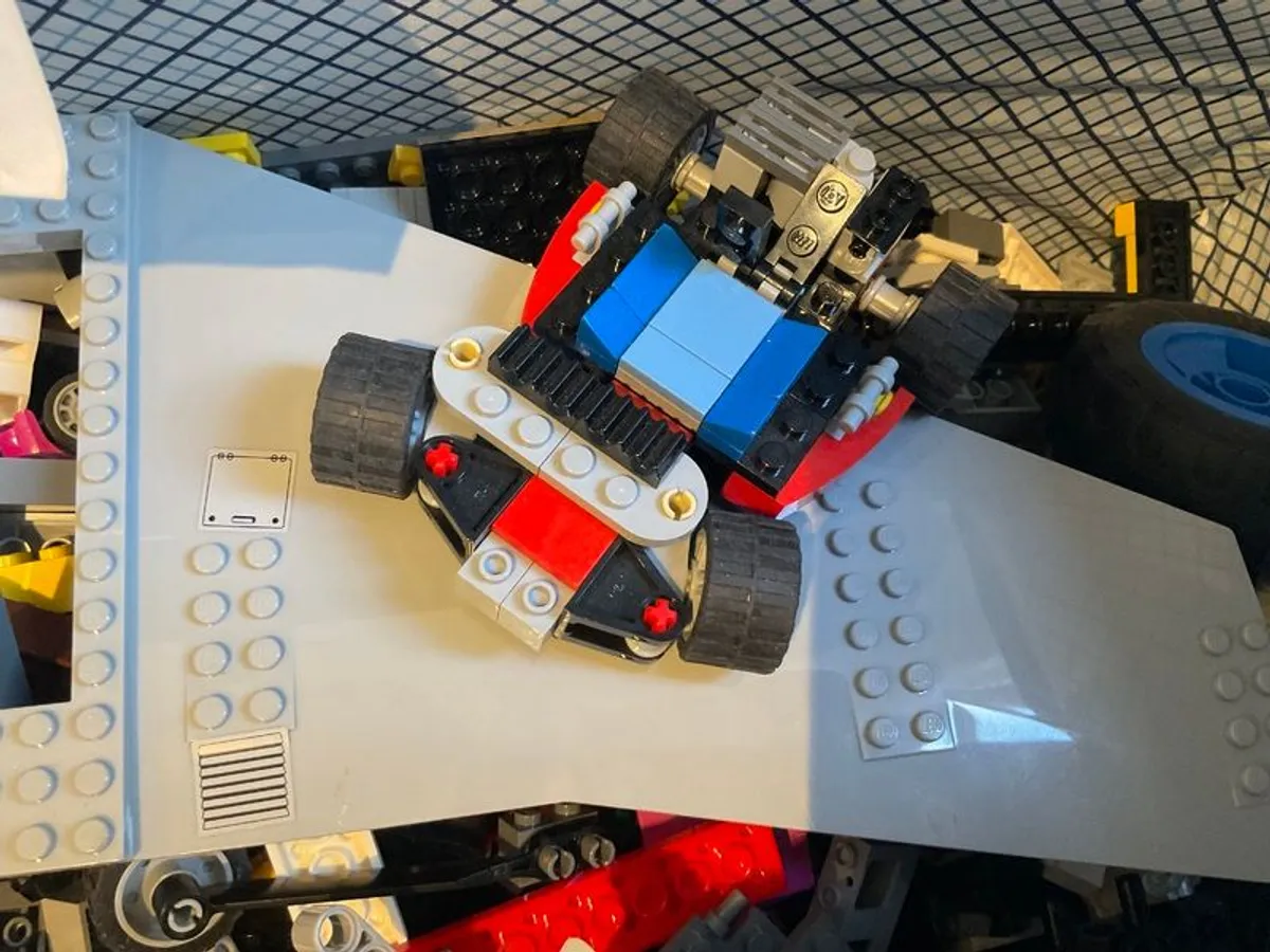 Lego - 5kg of Lego pieces contained in a treasure chest - Image 4