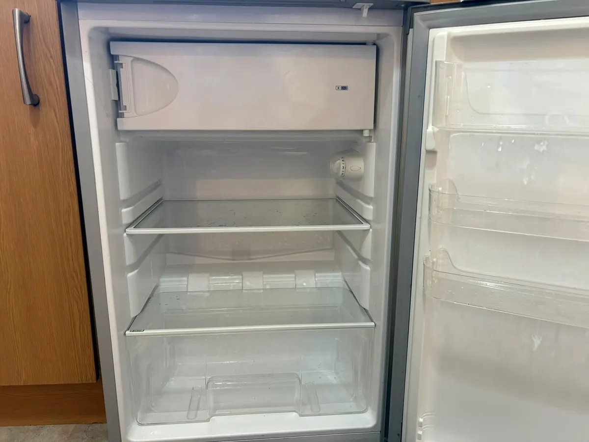 Fridge-freezer - Image 2