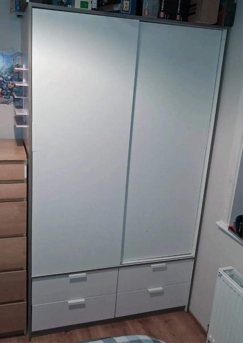 Tyrsil Wardrobe - Image 1