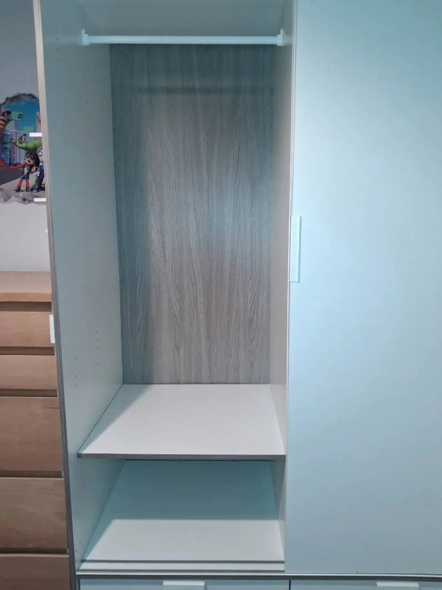Tyrsil Wardrobe - Image 4