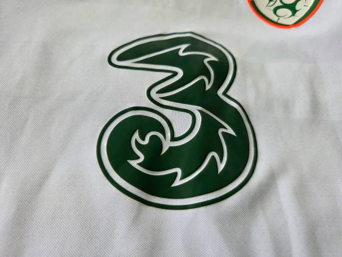 Ireland Football Away Jersey 2017 2018 Irish Shirt - Image 4