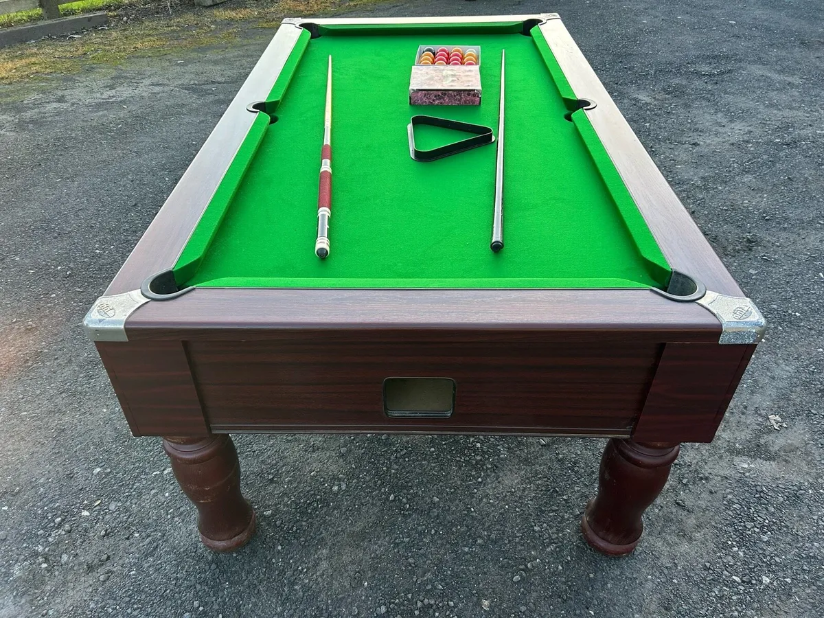 Pool table - Image 4