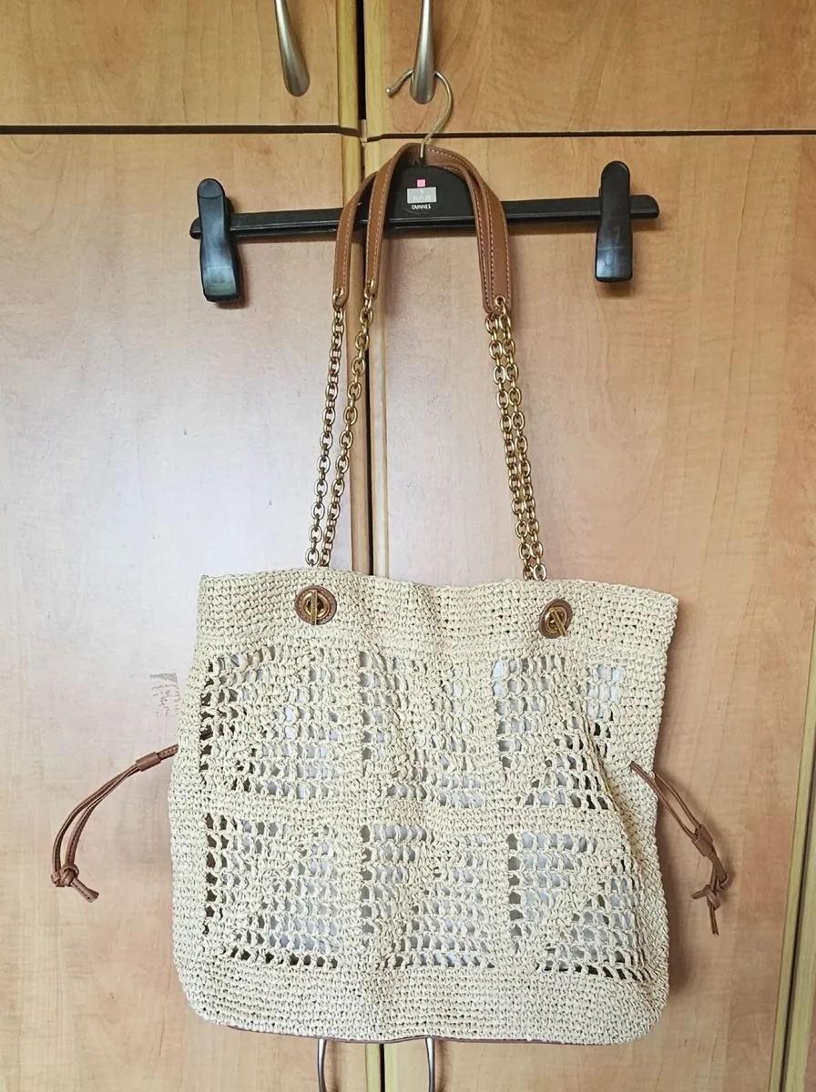 Clothing - Image 3