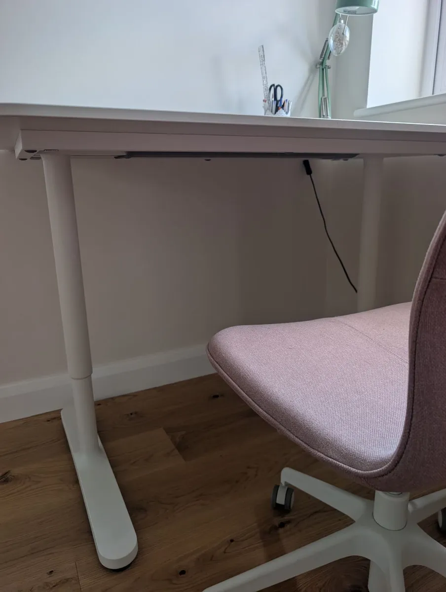 Desk - Image 2
