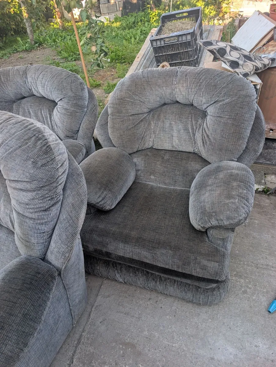 Sofa - Image 4