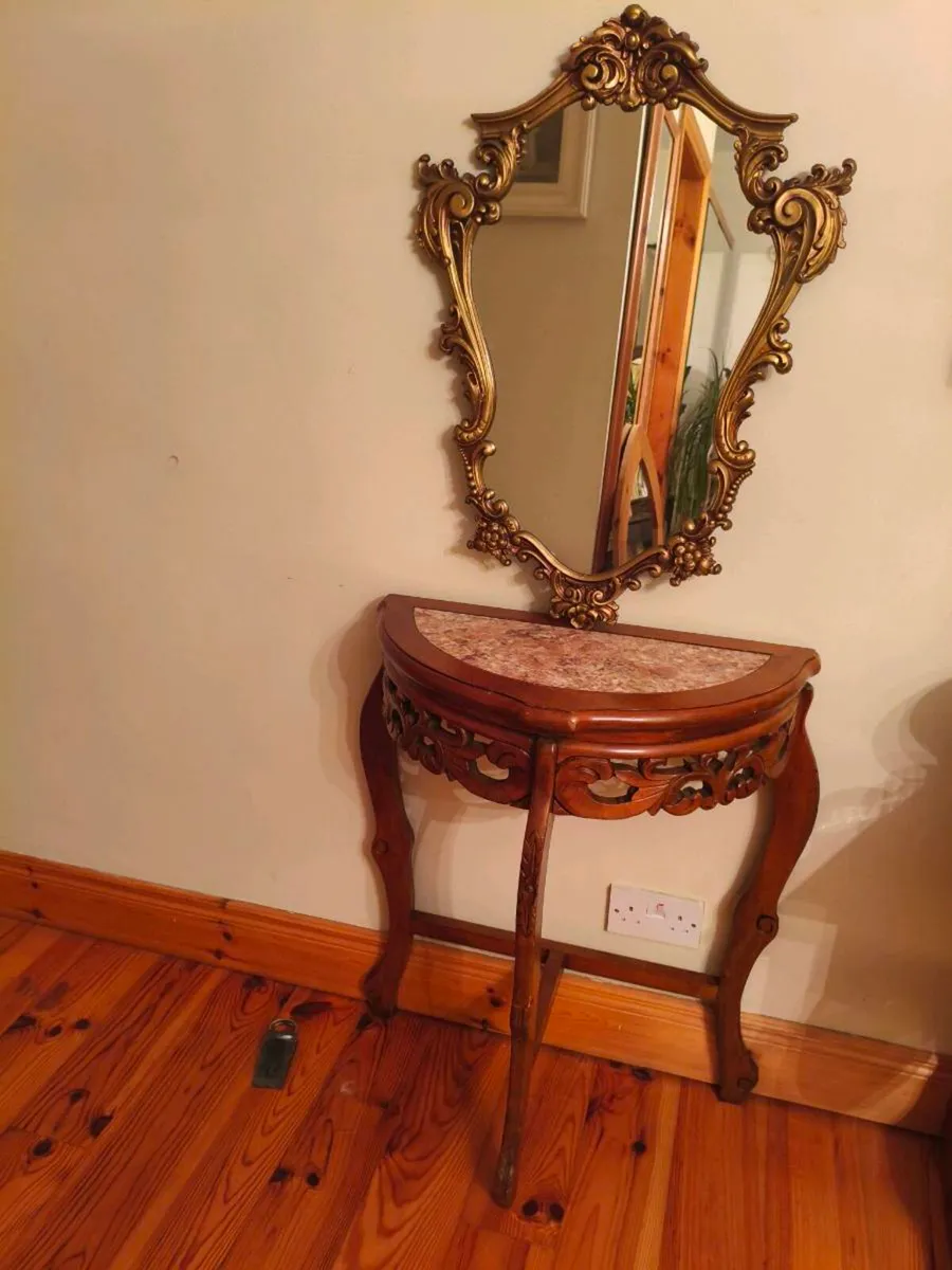 Beautiful vintage style table, mirror,150 for 2 - Image 1