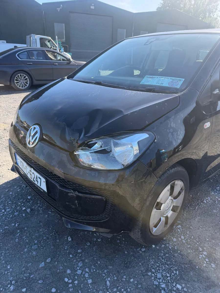 2017 Volkswagen up - Image 2