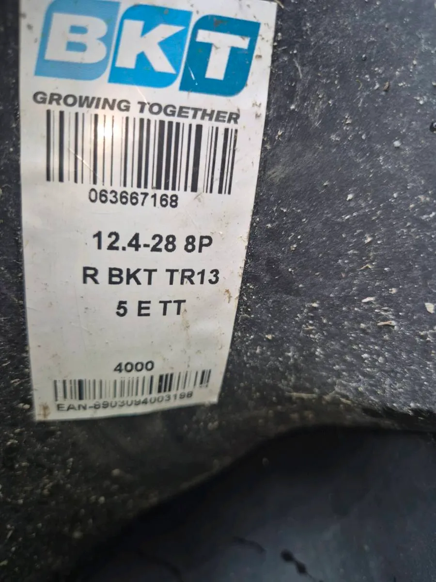 Unused Tyres and rims. 12.4 r28, 6.00 r 16 - Image 1