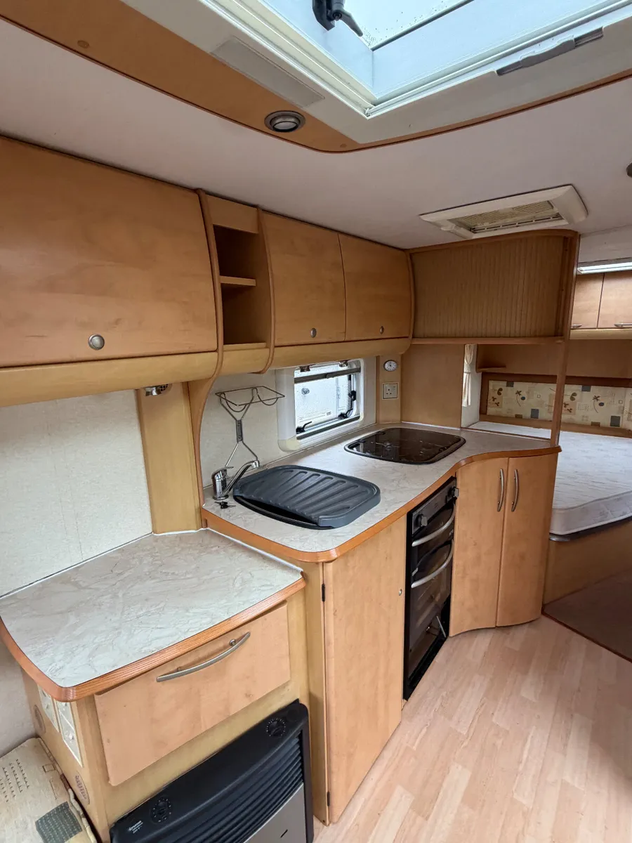 ✨BARGAIN BAILEY SENATOR 4 BERTH FIXED BED✨ - Image 4