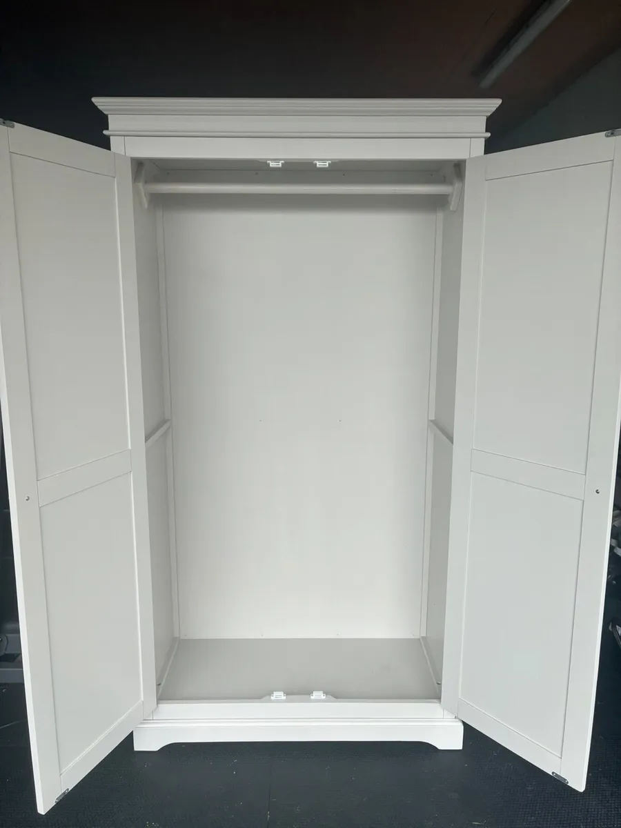 Wardrobe 3 door & wardrobe 2 door for sale - Image 4