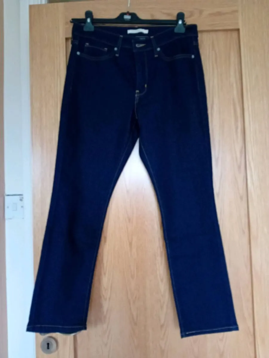 Levi Jeans Size 31 - Image 1