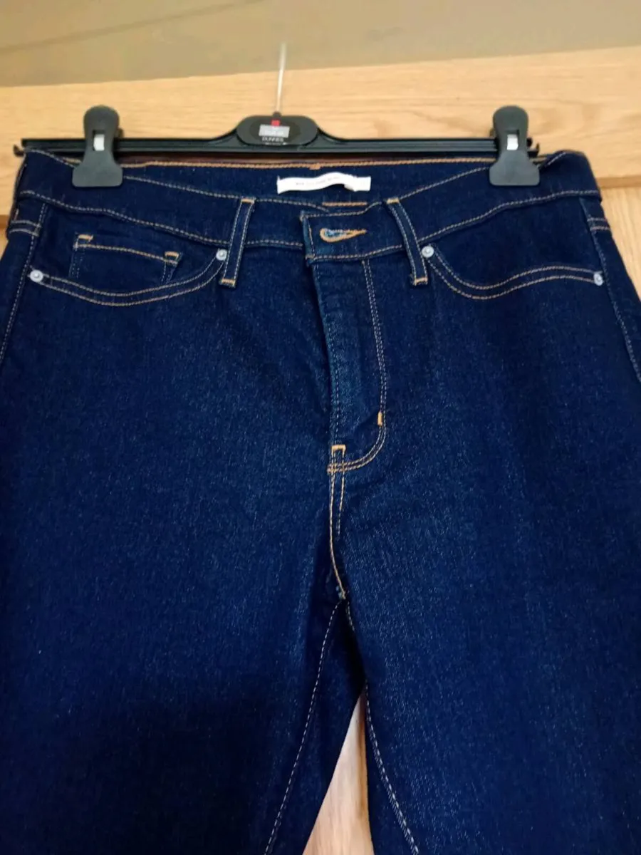 Levi Jeans Size 31 - Image 3