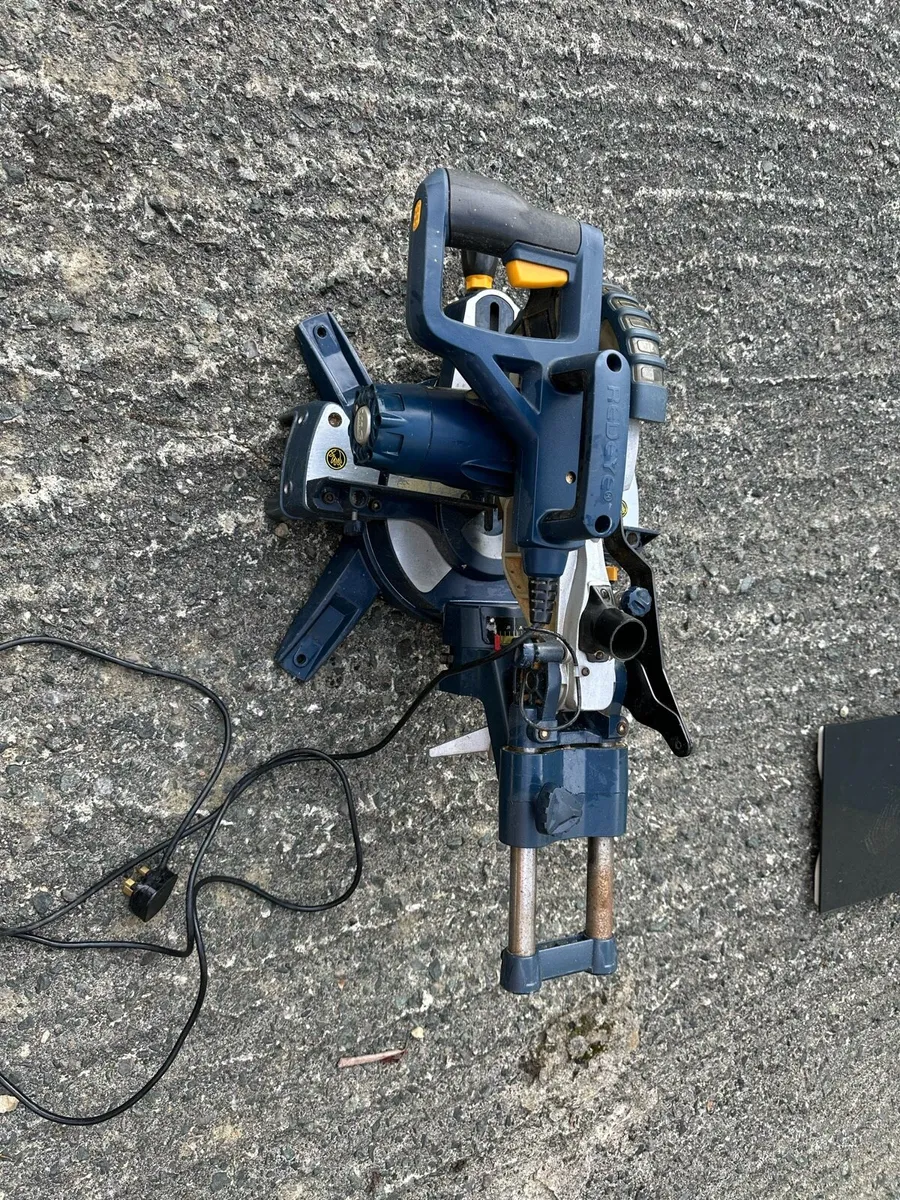 Mac Allister 1400W Sliding Mitre Saw – Light domes - Image 3