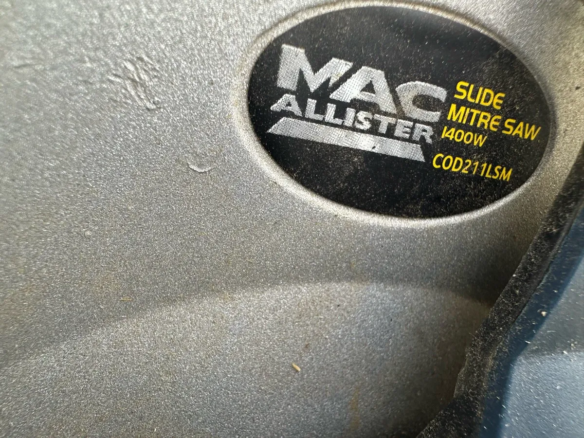 Mac Allister 1400W Sliding Mitre Saw – Light domes - Image 4