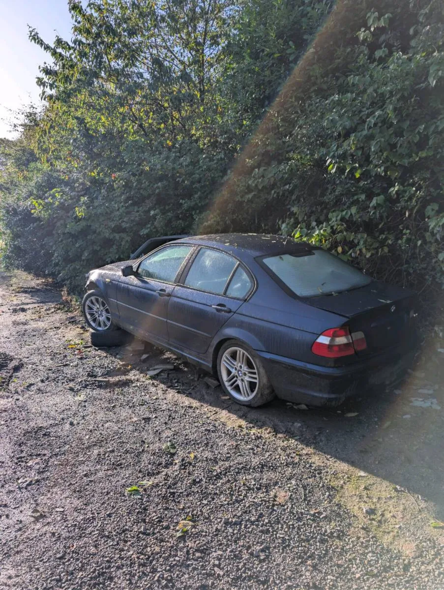 E46 breaking and e30 parts - Image 1