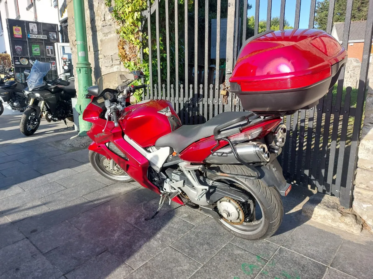 2008 HONDA VFR800 MOTO4U - Image 4
