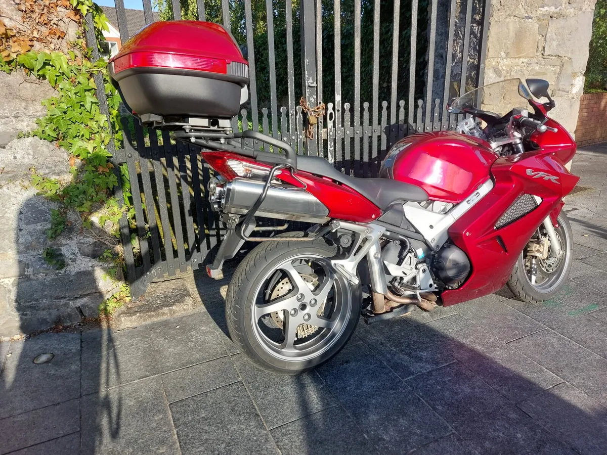 2008 HONDA VFR800 MOTO4U - Image 2